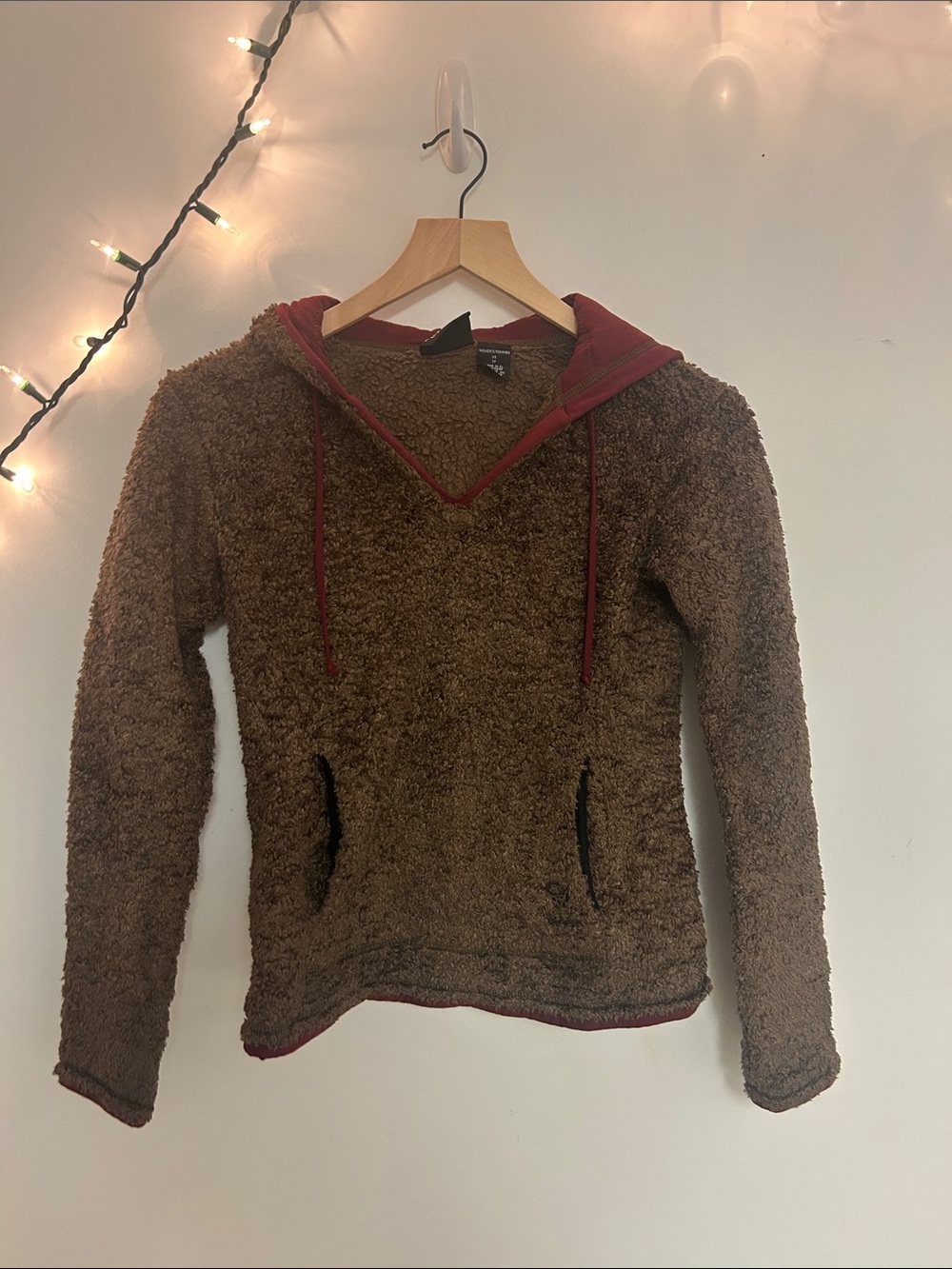 Mountain Hardwear Brown Sherpa Pullover with Burgundy Hood Trim